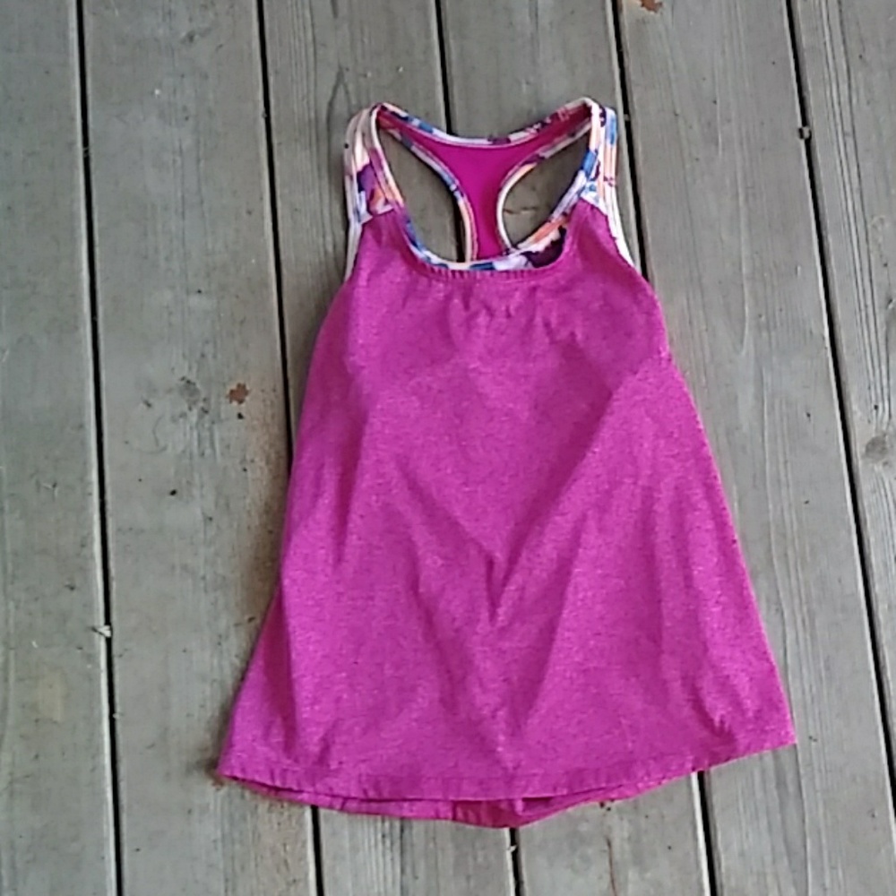 Athletic tank top